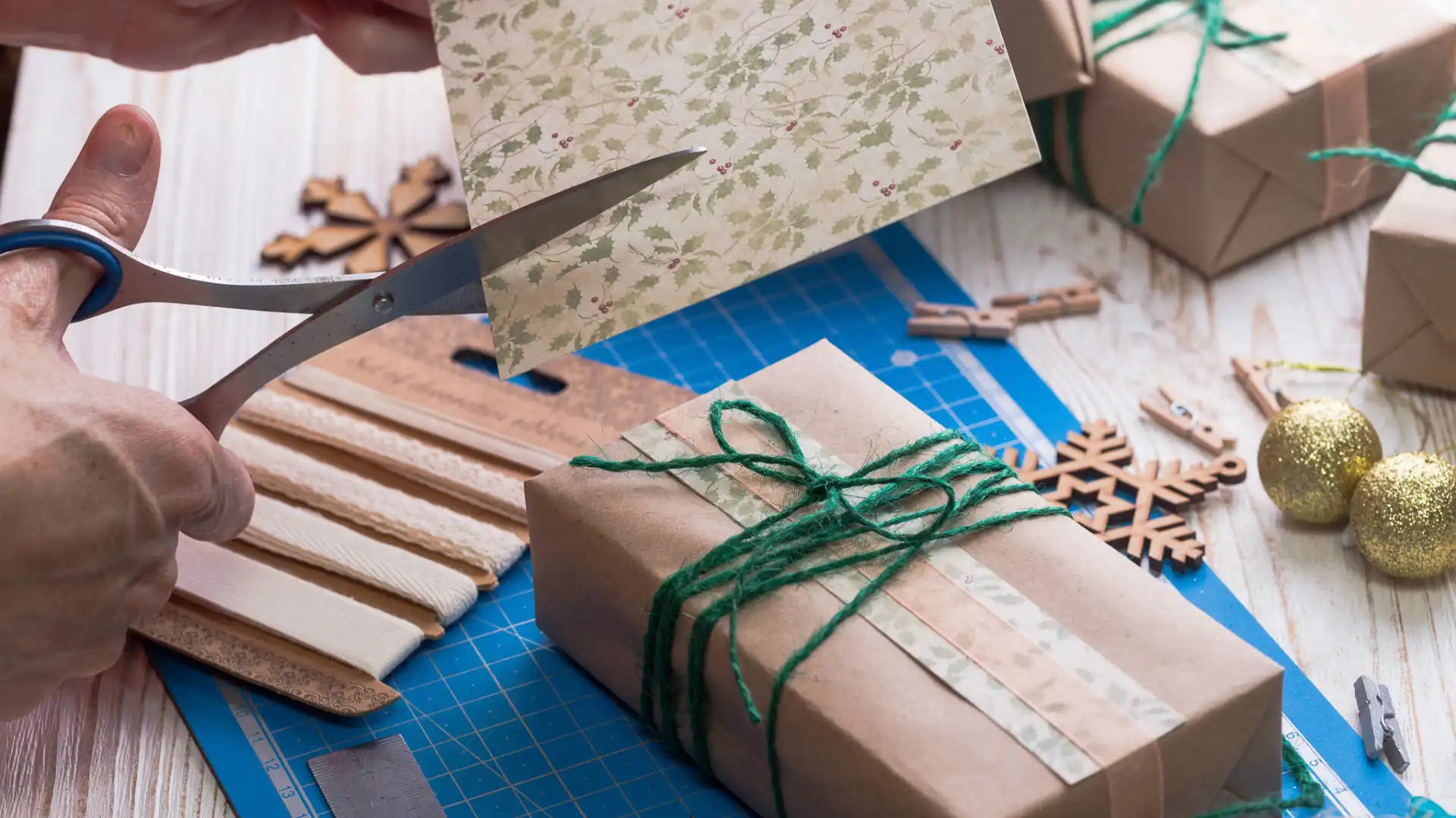 Transitioning Your Etsy Shop Into the Holiday Season