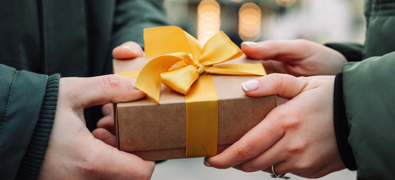 Drive Traffic with the Etsy Share and Save Program